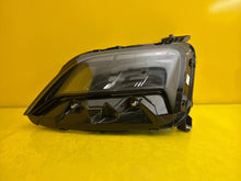 Laden Sie das Bild in den Galerie-Viewer, Frontscheinwerfer Renault E-Tech 260601570R LED Links Scheinwerfer Headlight SCH3265977950kn