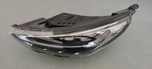 Laden Sie das Bild in den Galerie-Viewer, Frontscheinwerfer Hyundai I30 III 92101G4600 LED Links Scheinwerfer Headlight SCH3271069215cs