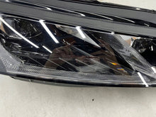 Laden Sie das Bild in den Galerie-Viewer, Frontscheinwerfer Skoda Octavia I 5E4941016A LED Rechts Scheinwerfer Headlight SCH3273050770wk