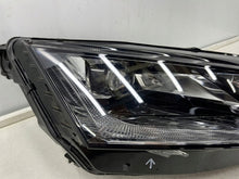 Laden Sie das Bild in den Galerie-Viewer, Frontscheinwerfer Skoda Octavia I 5E4941016A LED Rechts Scheinwerfer Headlight SCH3273050770wk