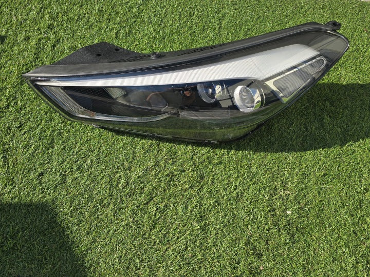Frontscheinwerfer Hyundai Tucson 92101D7200 Links Scheinwerfer Headlight SCH3274196310oc