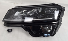 Laden Sie das Bild in den Galerie-Viewer, Frontscheinwerfer Skoda Karoq 57B941015C Full LED Links Scheinwerfer Headlight SCH3277649310rs
