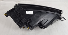 Laden Sie das Bild in den Galerie-Viewer, Frontscheinwerfer Skoda Karoq 57B941015C Full LED Links Scheinwerfer Headlight SCH3277649310rs