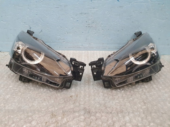 Frontscheinwerfer Mazda IV D43N-51030 Ein Satz Scheinwerfer Headlight SCH3279691555zm