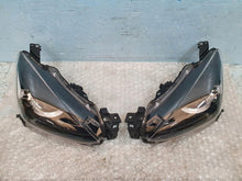 Laden Sie das Bild in den Galerie-Viewer, Frontscheinwerfer Mazda IV D43N-51030 Ein Satz Scheinwerfer Headlight SCH3279691555zm