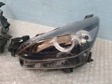 Laden Sie das Bild in den Galerie-Viewer, Frontscheinwerfer Mazda IV D43N-51030 Ein Satz Scheinwerfer Headlight SCH3279691555zm