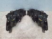 Laden Sie das Bild in den Galerie-Viewer, Frontscheinwerfer Mazda IV D43N-51030 Ein Satz Scheinwerfer Headlight SCH3279691555zm