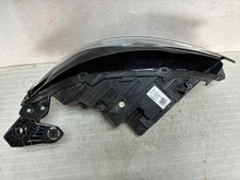 Laden Sie das Bild in den Galerie-Viewer, Frontscheinwerfer Opel Corsa F 9829522780 Full LED Links Scheinwerfer Headlight SCH3288863464dq