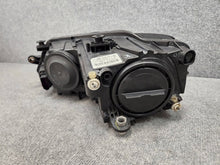 Laden Sie das Bild in den Galerie-Viewer, Frontscheinwerfer VW Jetta I 5C7941752E Xenon Rechts Scheinwerfer Headlight SCH3292737364vo
