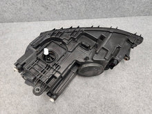 Laden Sie das Bild in den Galerie-Viewer, Frontscheinwerfer VW Jetta I 5C7941752E Xenon Rechts Scheinwerfer Headlight SCH3292737364vo