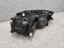 Laden Sie das Bild in den Galerie-Viewer, Frontscheinwerfer VW Jetta I 5C7941752E Xenon Rechts Scheinwerfer Headlight SCH3292737364vo