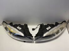 Laden Sie das Bild in den Galerie-Viewer, Frontscheinwerfer Volvo Xc60 31395897 Ein Satz Scheinwerfer Headlight SCH3293120452sl