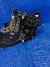 Laden Sie das Bild in den Galerie-Viewer, Frontscheinwerfer Seat Leon 5FB941008J Rechts Scheinwerfer Headlight SCH3294042009ji