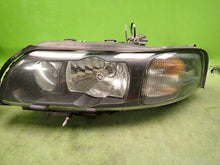 Laden Sie das Bild in den Galerie-Viewer, Frontscheinwerfer Volvo S60 I 8693657 30655905 Ein Satz Scheinwerfer Headlight SCH3294350225le