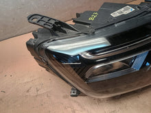 Load image into Gallery viewer, Frontscheinwerfer Dacia Duster 260109550R LED Rechts Scheinwerfer Headlight SCH3297286922wn