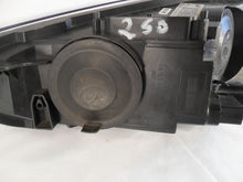 Laden Sie das Bild in den Galerie-Viewer, Frontscheinwerfer Ford Focus F1EB-13D154-AD Xenon Rechts Scheinwerfer Headlight SCH3297503343be