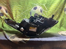 Laden Sie das Bild in den Galerie-Viewer, Frontscheinwerfer Toyota Avensis H279HL-AE Xenon Ein Satz Scheinwerfer Headlight SCH3298102407bi