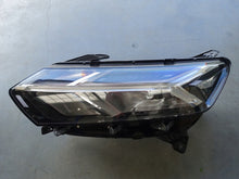 Laden Sie das Bild in den Galerie-Viewer, Frontscheinwerfer Dacia Sandero III Logan Jogger 260607161R LED Links Headlight SCH3302173647ls