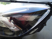 Laden Sie das Bild in den Galerie-Viewer, Frontscheinwerfer Dacia Sandero III Logan Jogger 260607161R LED Links Headlight SCH3302173647ls