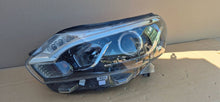 Laden Sie das Bild in den Galerie-Viewer, Frontscheinwerfer Toyota Proace 161614438000 1901202004 Links Headlight SCH3306333425oa