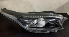Laden Sie das Bild in den Galerie-Viewer, Frontscheinwerfer Kia Ceed 92102J7300 Rechts Scheinwerfer Headlight SCH3307800442wt