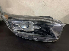 Laden Sie das Bild in den Galerie-Viewer, Frontscheinwerfer Kia Ceed 92102J7300 Rechts Scheinwerfer Headlight SCH3307800442wt