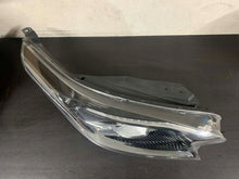 Laden Sie das Bild in den Galerie-Viewer, Frontscheinwerfer Kia Ceed 92102J7300 Rechts Scheinwerfer Headlight SCH3307800442wt