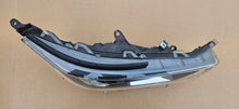 Laden Sie das Bild in den Galerie-Viewer, Frontscheinwerfer Toyota Rav V 4 81145-42840 LED Rechts Scheinwerfer Headlight SCH3310788211yd