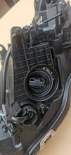 Laden Sie das Bild in den Galerie-Viewer, Frontscheinwerfer Toyota Rav V 4 81145-42840 LED Rechts Scheinwerfer Headlight SCH3310788211yd