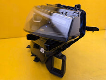 Laden Sie das Bild in den Galerie-Viewer, Frontscheinwerfer VW T-Roc 2GV941036 LED Rechts Scheinwerfer Headlight SCH3319693866kt