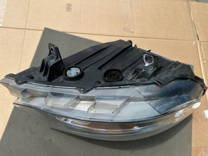 Frontscheinwerfer Mercedes-Benz Sprinter A9109067200 Rechts Headlight SCH3322869552cd