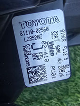 Laden Sie das Bild in den Galerie-Viewer, Frontscheinwerfer Toyota Corolla 81110-02S60 LED Rechts Scheinwerfer Headlight SCH3326591909rq