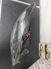 Laden Sie das Bild in den Galerie-Viewer, Frontscheinwerfer Opel Meriva B 13253636 Rechts Scheinwerfer Headlight SCH3333441738wn