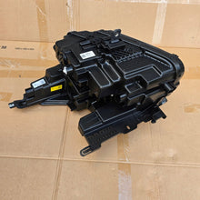 Laden Sie das Bild in den Galerie-Viewer, Frontscheinwerfer Skoda 5LB941036 85122000 Full LED Rechts Headlight SCH3333854080fi