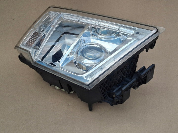 Frontscheinwerfer Volvo 82304585 Rechts Scheinwerfer Headlight SCH3335005803bh