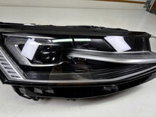 Laden Sie das Bild in den Galerie-Viewer, Frontscheinwerfer VW Multivan T7 7T1941082A Rechts Scheinwerfer Headlight SCH3346105486cl