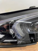 Laden Sie das Bild in den Galerie-Viewer, Frontscheinwerfer Mercedes-Benz Gle A1679069504 LED Links Scheinwerfer Headlight SCH3353090328rk
