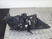 Laden Sie das Bild in den Galerie-Viewer, Frontscheinwerfer Toyota Auris 8115002460 Links Scheinwerfer Headlight SCH3357435633fr