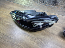 Load image into Gallery viewer, Frontscheinwerfer VW Passat 3J1941005 Links Scheinwerfer Headlight SCH3362366130uz