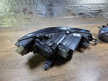 Load image into Gallery viewer, Frontscheinwerfer VW Passat 3J1941005 Links Scheinwerfer Headlight SCH3362366130uz