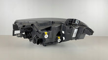 Laden Sie das Bild in den Galerie-Viewer, Frontscheinwerfer VW Id.3 10B941006A LED Rechts Scheinwerfer Headlight SCH3363663022rs