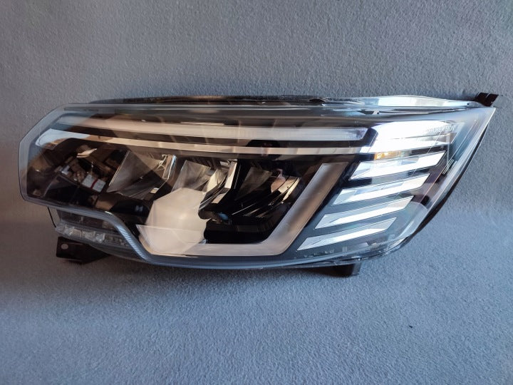Frontscheinwerfer Renault Trafic III 260601790R Links Scheinwerfer Headlight SCH3368910084zh