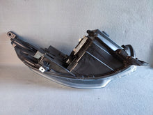 Load image into Gallery viewer, Frontscheinwerfer Renault Trafic III 260601790R Links Scheinwerfer Headlight SCH3368910084zh