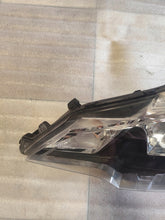 Load image into Gallery viewer, Frontscheinwerfer Mitsubishi Space W 85122000 Links Scheinwerfer Headlight SCH3368987275xv