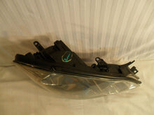 Laden Sie das Bild in den Galerie-Viewer, Frontscheinwerfer Toyota Avensis Verso BDS75212 Rechts Scheinwerfer Headlight SCH3369875511uo