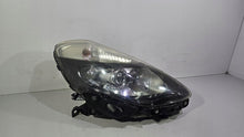 Laden Sie das Bild in den Galerie-Viewer, Frontscheinwerfer Renault Clio III 1286237236 Rechts Scheinwerfer Headlight SCH3371150992aa