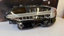 Laden Sie das Bild in den Galerie-Viewer, Frontscheinwerfer Volvo S90 II V90 32228310 Links Scheinwerfer Headlight SCH3379741734ad