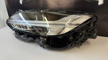 Laden Sie das Bild in den Galerie-Viewer, Frontscheinwerfer Volvo S90 II V90 32228310 Links Scheinwerfer Headlight SCH3379741734ad