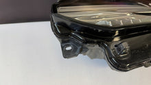 Laden Sie das Bild in den Galerie-Viewer, Frontscheinwerfer Volvo S90 II V90 32228310 Links Scheinwerfer Headlight SCH3379741734ad