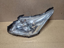 Laden Sie das Bild in den Galerie-Viewer, Frontscheinwerfer Toyota Avensis H279GLDE Links Scheinwerfer Headlight SCH3381156014sw
